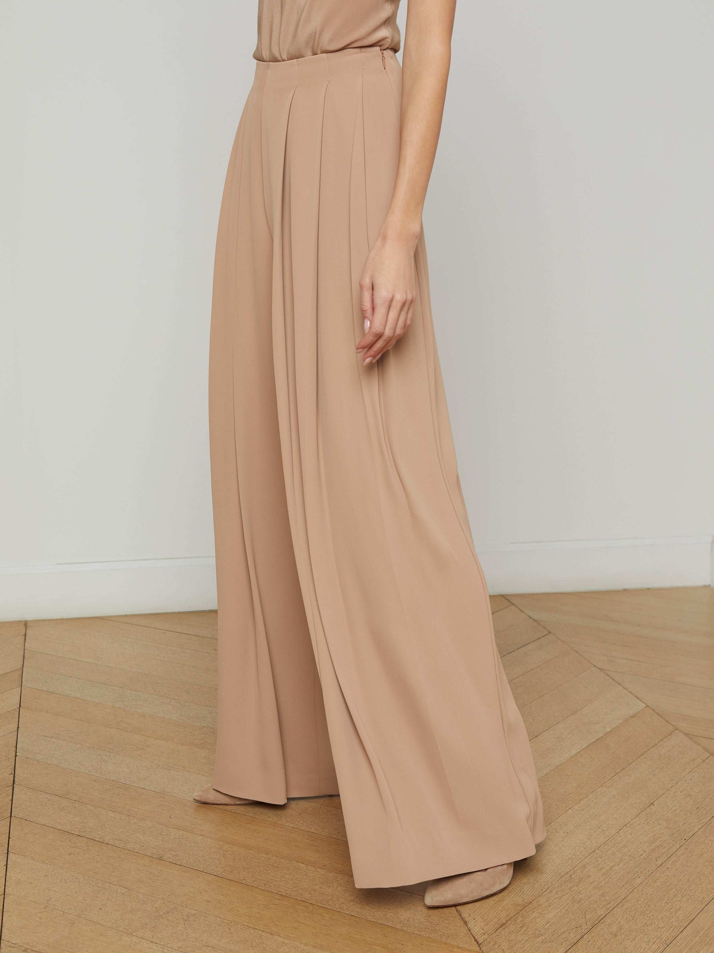 Nova Pleated Wide-Leg Pant